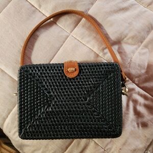 Cute black raffia bag w/ strap
